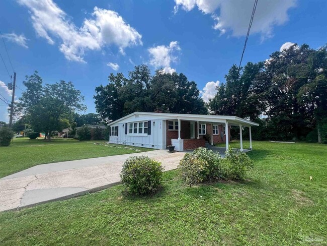 Building Photo - 1815 Hallmark Dr