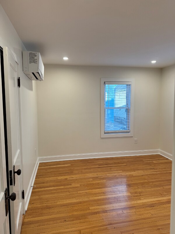 Foto del edificio - 63 Raymond Ave