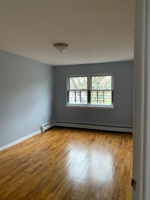 Building Photo - 1405 Fteley Ave