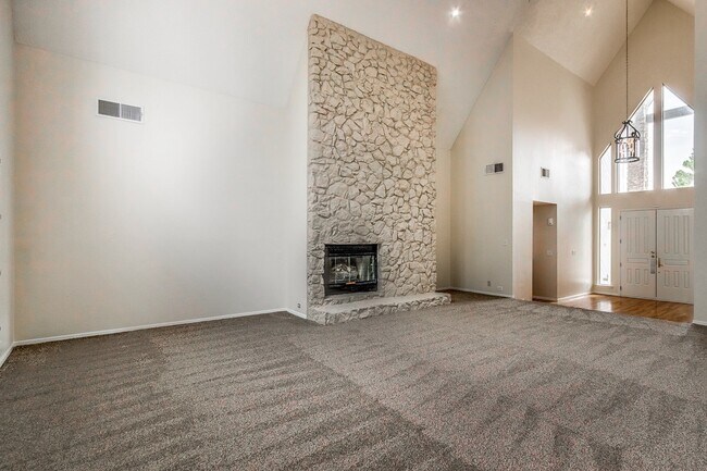 Building Photo - Custom 4 Bedroom Westside Home with 2 cozy...