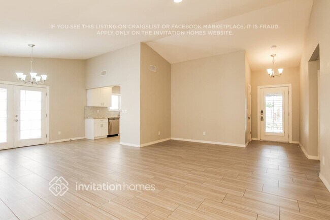 Foto del edificio - 15642 N 63rd St