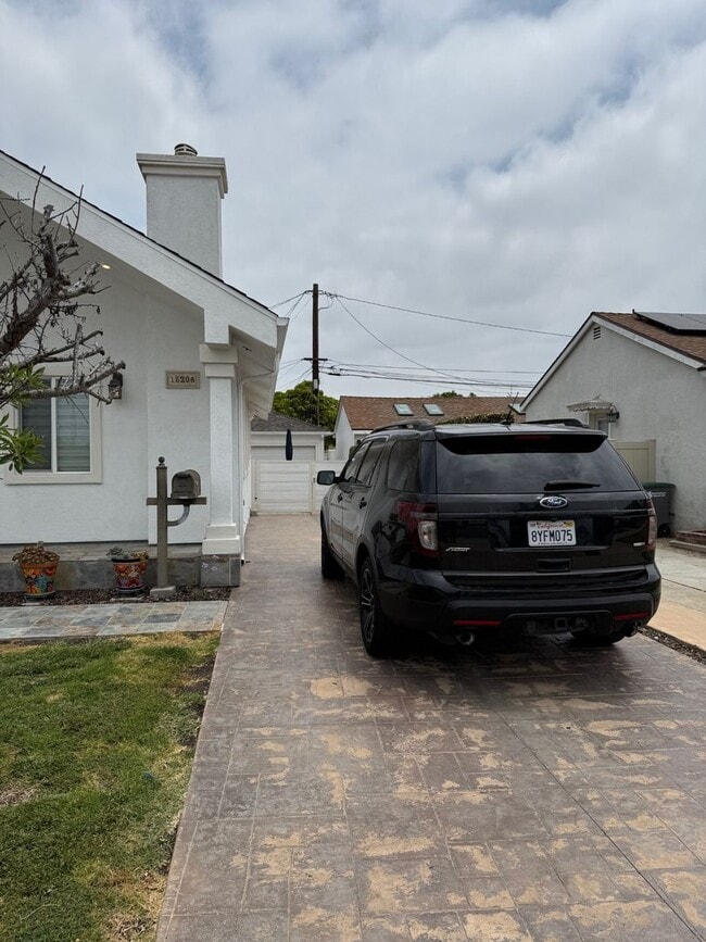 Foto del edificio - Furnished House Including All Utilities, I...