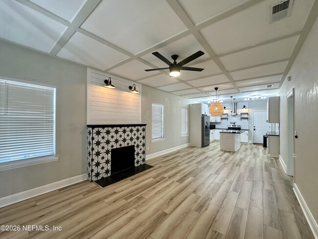 Building Photo - 4635 Attleboro St