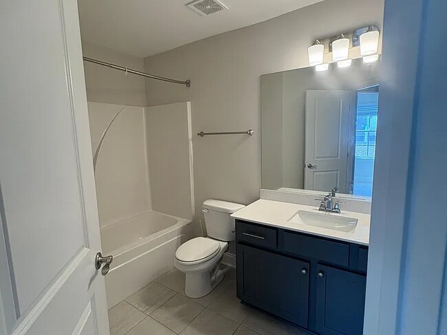 Foto del edificio - 2016 Cavell Ln