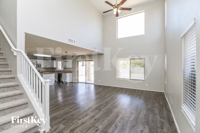 Foto del edificio - 1168 W Desert Basin Dr