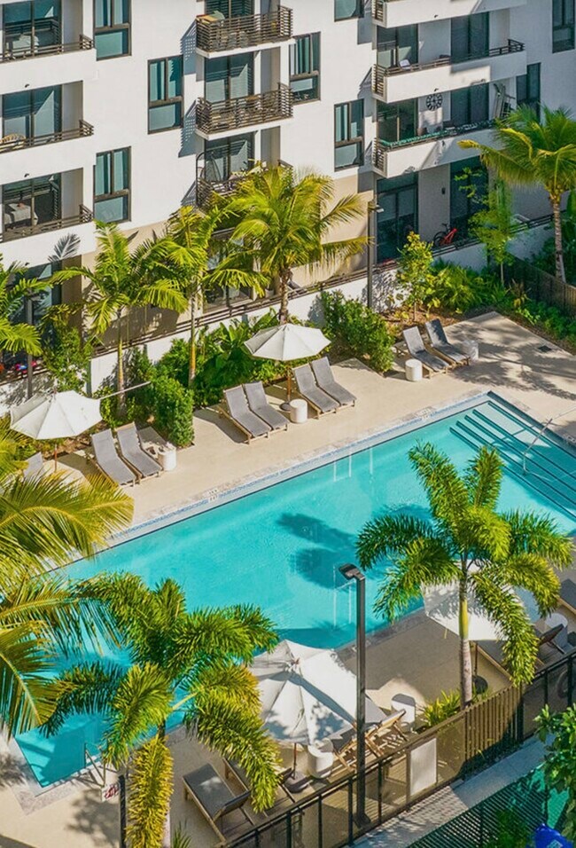 Foto del edificio - 702 SW 1st St