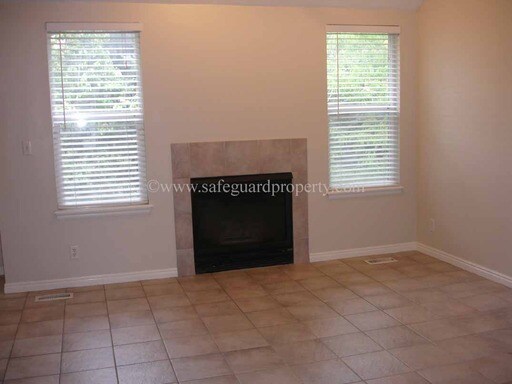 Building Photo - 2025 E Cotton Willow Ln