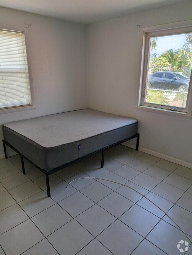 Mercer Park Apartments for Rent with a Garage West Palm Beach, FL