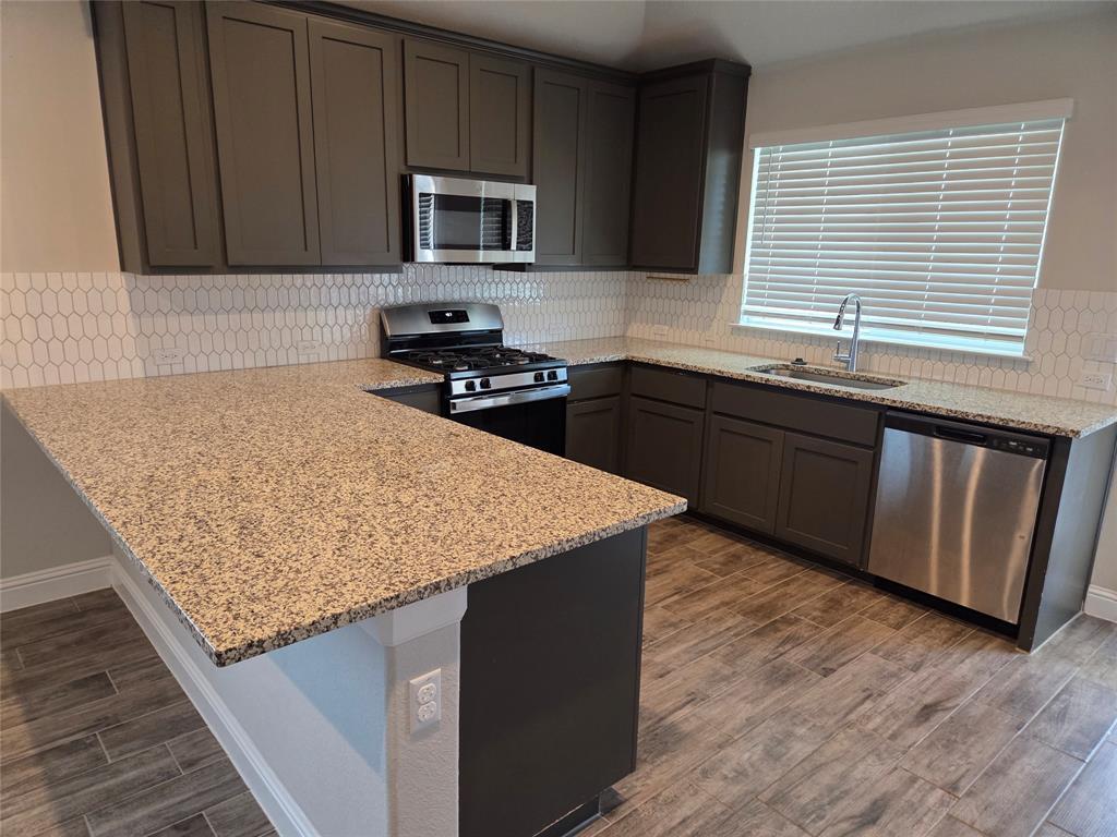 Foto principal - 105 Riverhill Dr