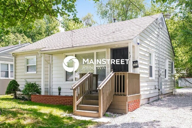Foto del edificio - 4 Bedroom Pet-Friendly Home in Louisville, KY with Main Street Renewal