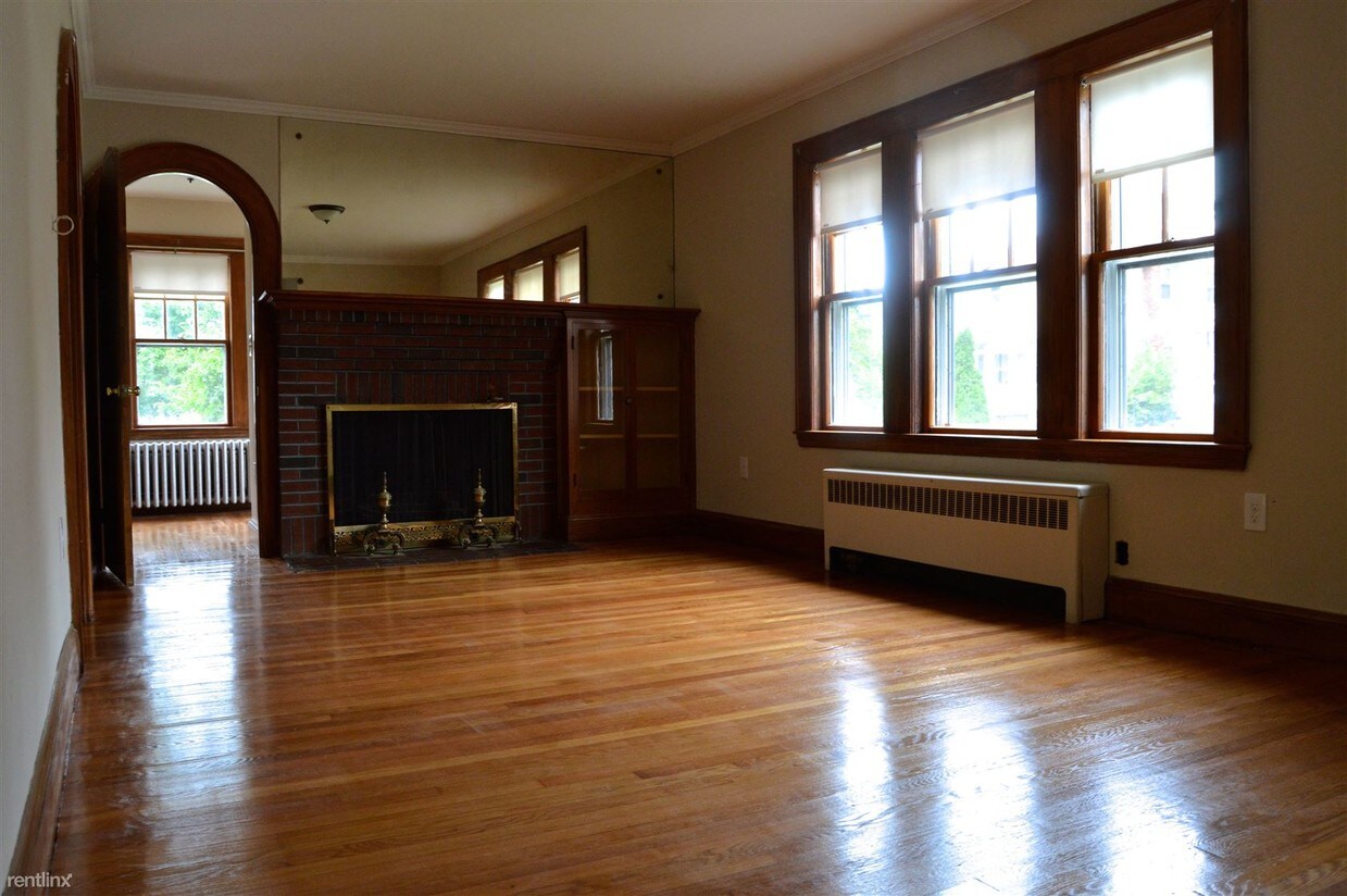 2 br, 1 bath - 621 Adams St - 2 br, 1 bath  - 621 Adams St