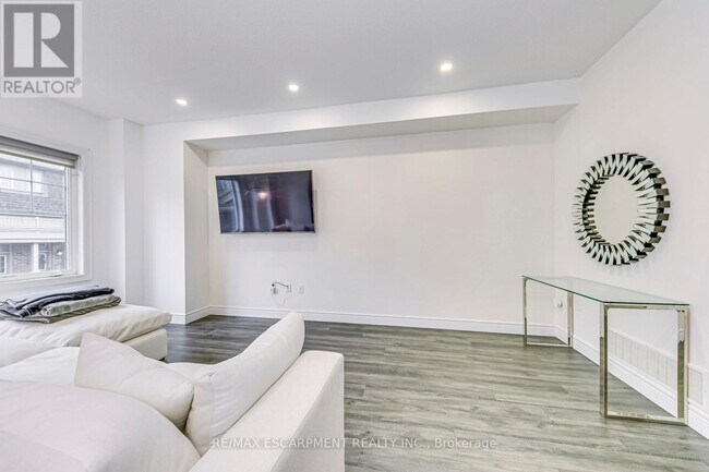 Photo du bâtiment - 28 Barley Ln