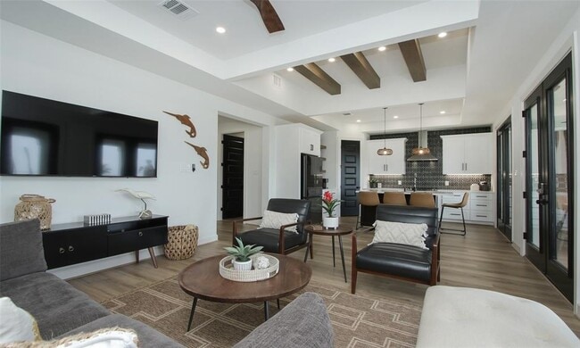 Building Photo - 1821 Todville Rd