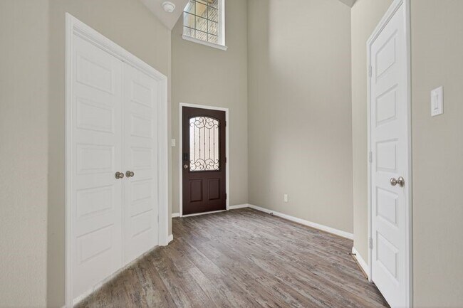 Building Photo - 3027 Sadie Ct