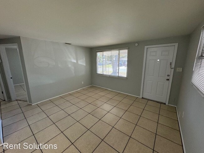 Building Photo - 3 br, 2 bath House - 10455 114th Terrace N