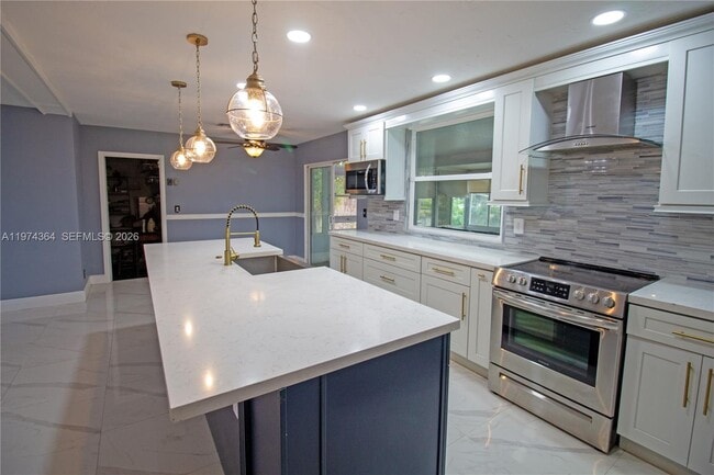 Foto del edificio - 6802 NW 78th St