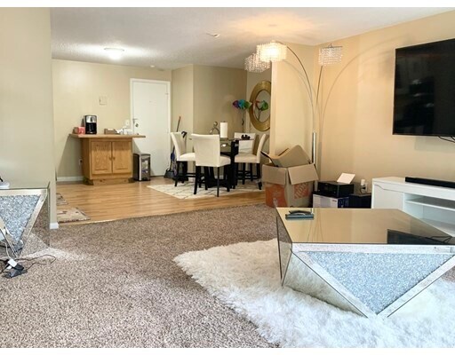 Foto principal - 307 Pawtucket Blvd