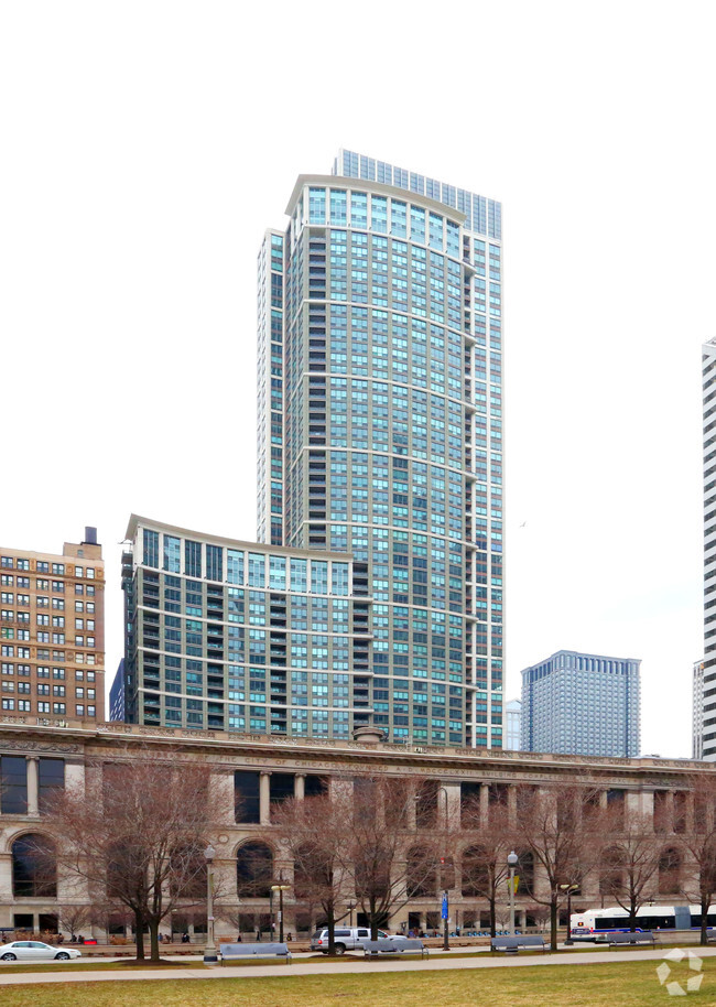 Foto del edificio - The Heritage Shops At Millennium Park