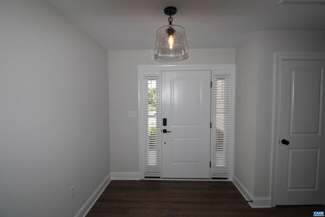 Building Photo - 173 Langley Dr