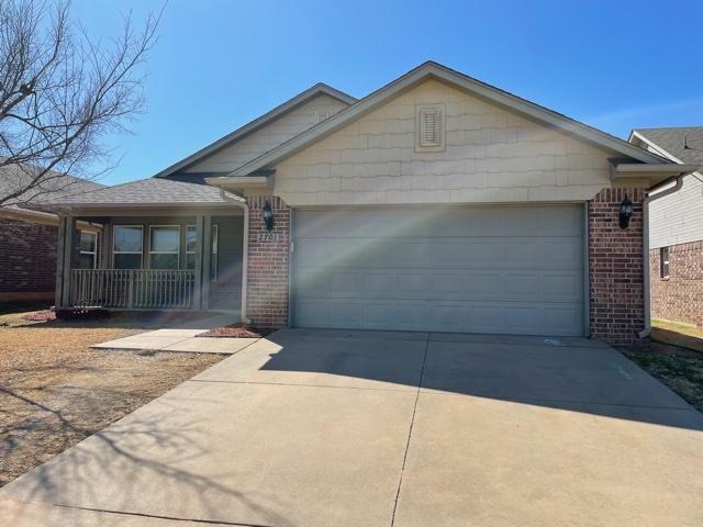 Foto principal - 2701 Fawn Lily Rd