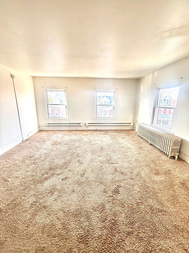 Building Photo - 408 Hand Ave