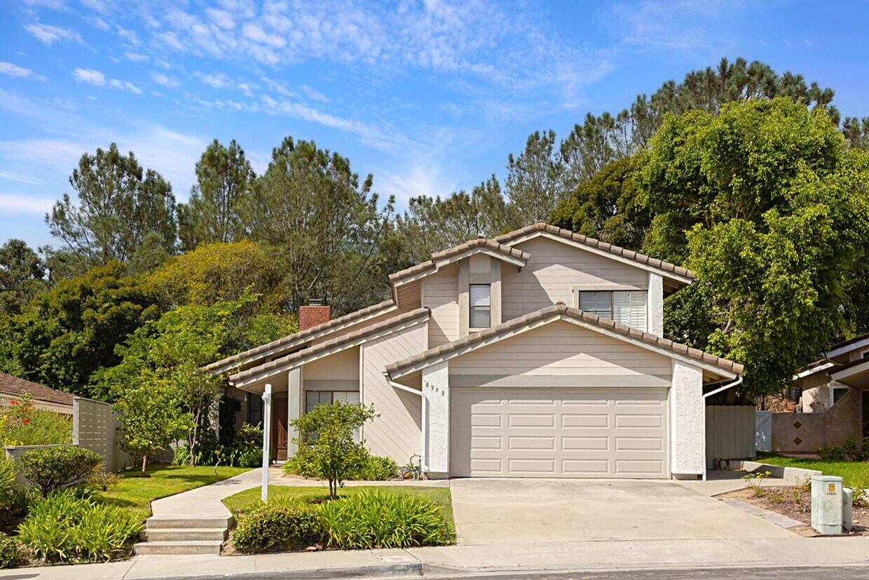 Foto principal - Beautiful Four Bedroom Two Story Home - UT...