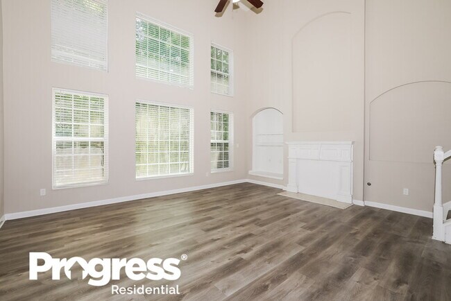 Building Photo - 3996 Yosemite Park Ln
