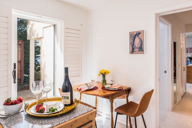 Building Photo - 199 Van Ess Way