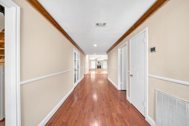 Foto del edificio - 13014 Skymeadow Dr