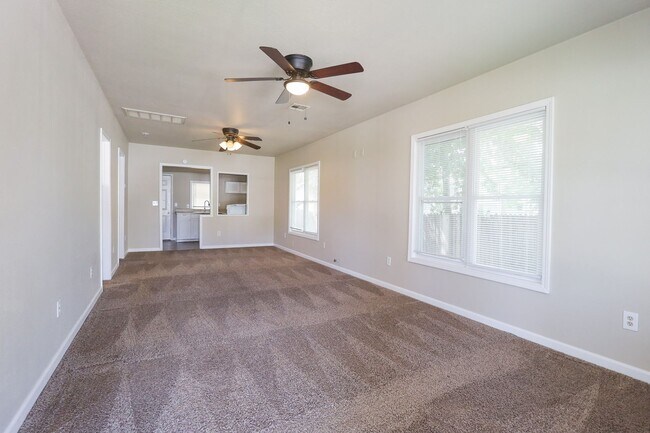 Building Photo - S 55th West Ave Duplex