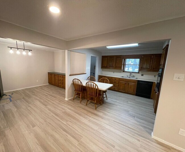 Foto del edificio - Quiet Community Living in Elm Mott