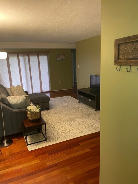 Building Photo - 7810 Hanover Pky