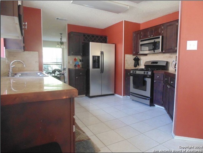 Building Photo - 11842 Amy Frances Dr