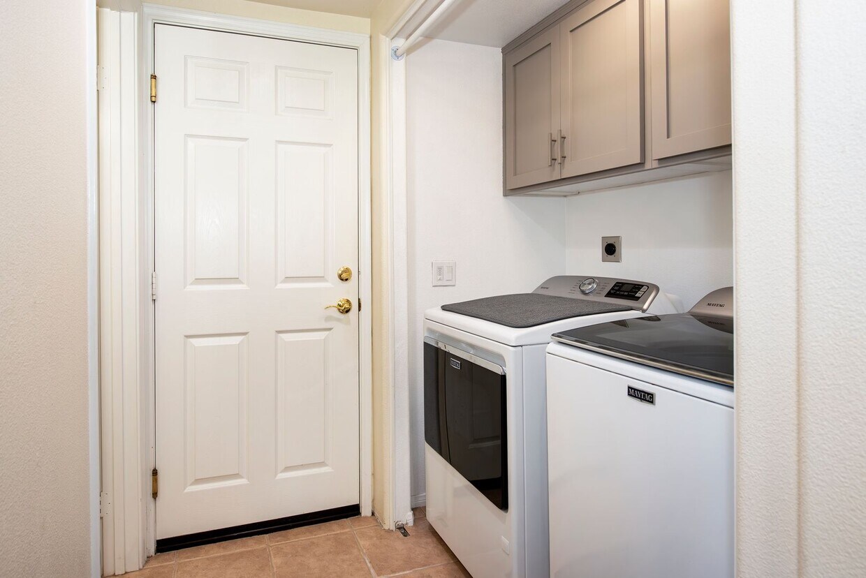 Storke Ranch 3bd/2.5 bth Home! Apartments in Goleta, CA Westside