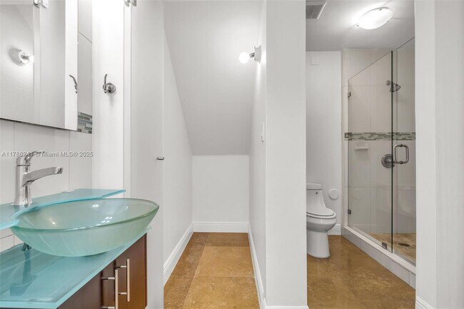 Foto del edificio - 5160 NW 112th Ct
