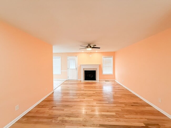 Foto del edificio - 4 Bedroom 3 Bathroom Home