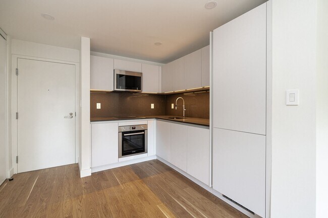 Photo du bâtiment - 457 Marlee Ave