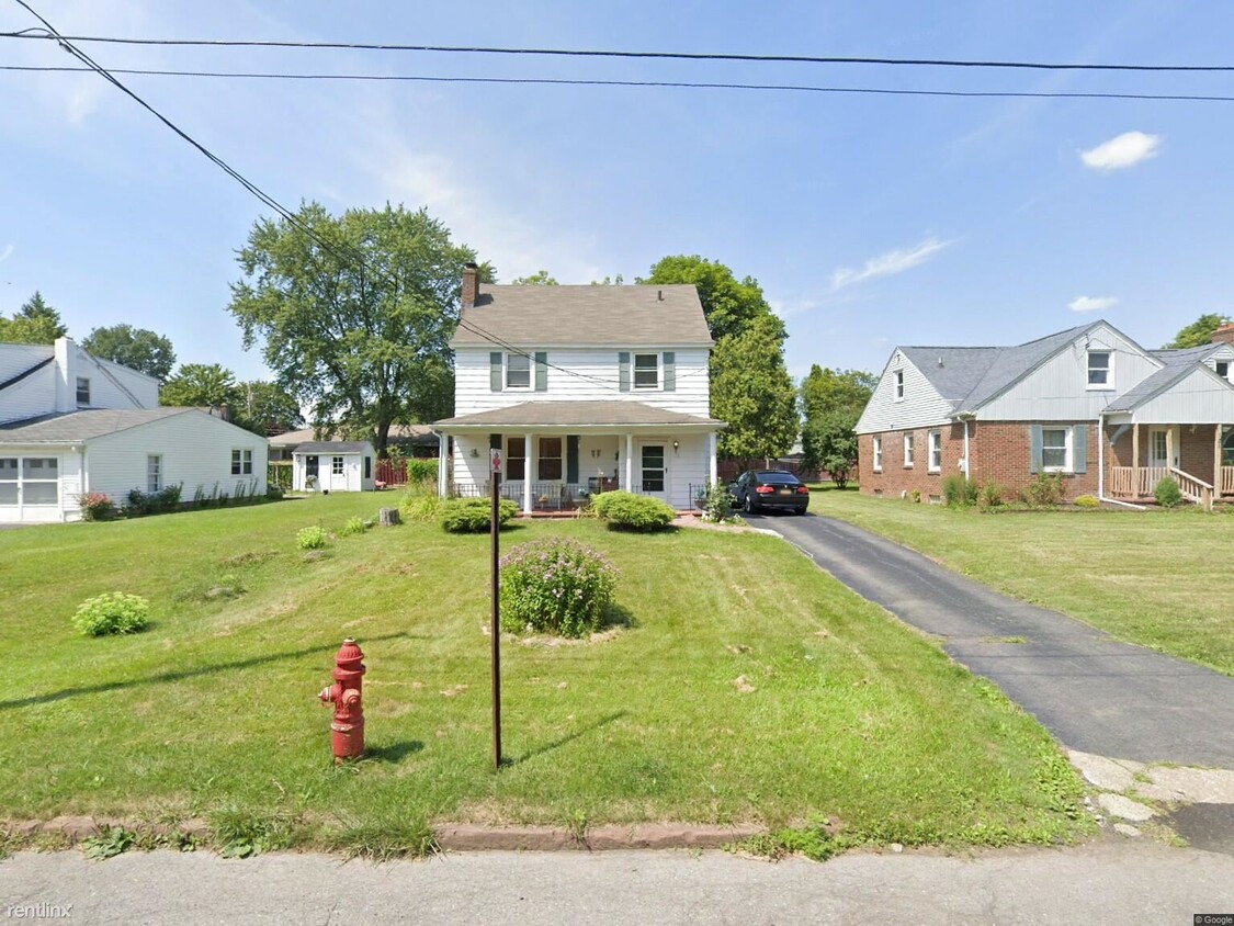 Primary Photo - 3 br, 1.5 bath House - 115 Dorchester Ave