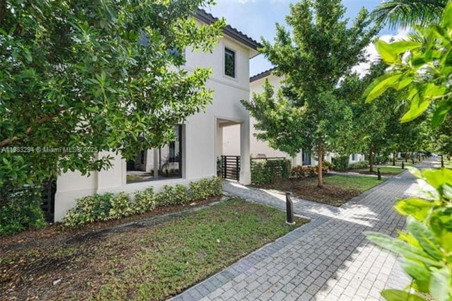 Foto del edificio - 4408 NW 80th Ave
