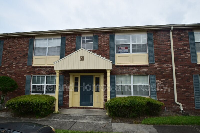 1920 E Edgewood Dr Unit R4, Lakeland, FL 33803 Condo for Rent in