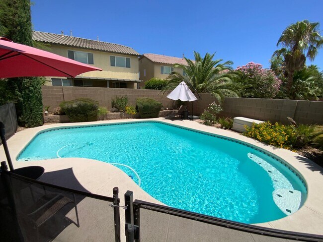 Building Photo - Gorgeous Home in Northwest Valley with 3 c...
