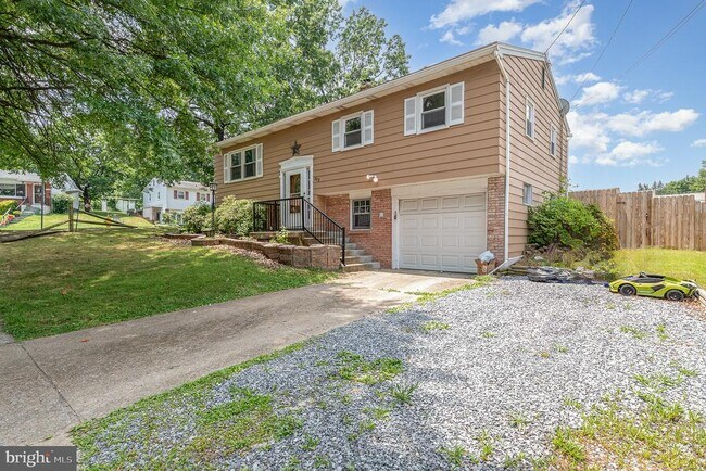Foto del edificio - 302 Hickory Hill Terrace