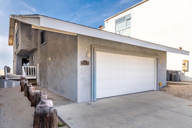 Building Photo - 1015 Mandalay Beach Rd
