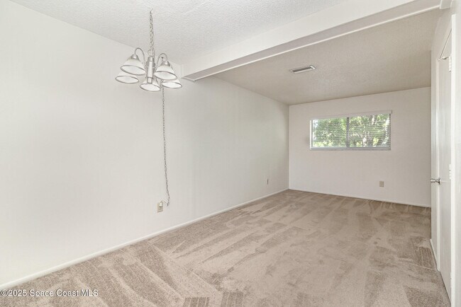 Foto del edificio - 204 Seminole Ave W
