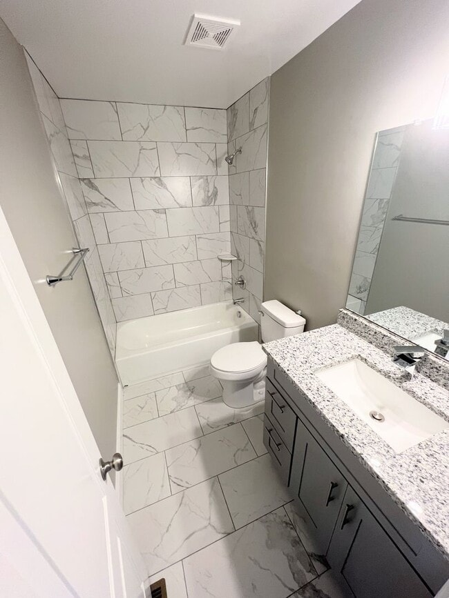 Foto del edificio - 3 Bedroom Townhome in Campbell County