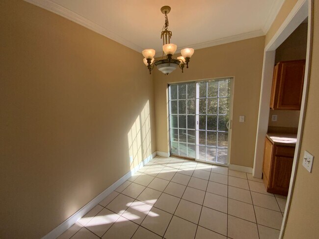 Building Photo - Byram Oaks Properties