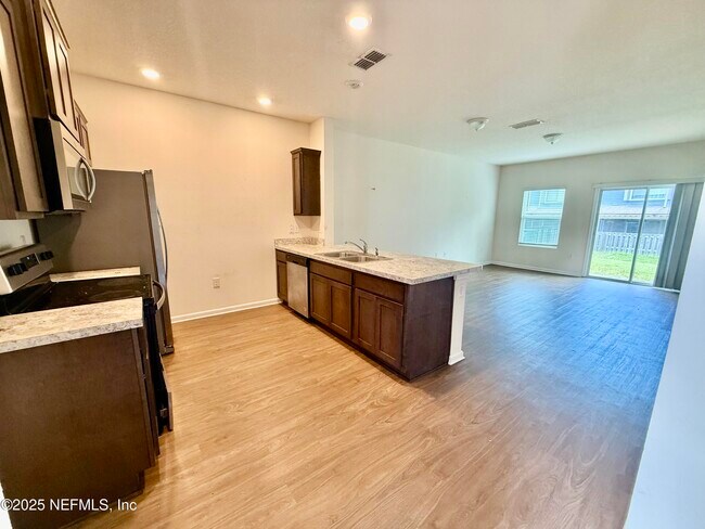 Foto del edificio - 8006 Echo Springs Rd