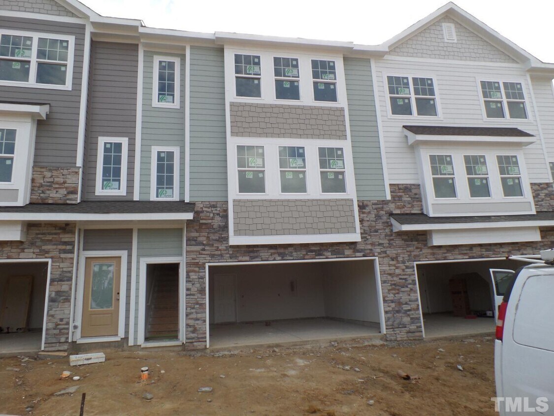 6912 Point Bar Pl, Brentwood, NC 27616 Townhome Rentals in Brentwood