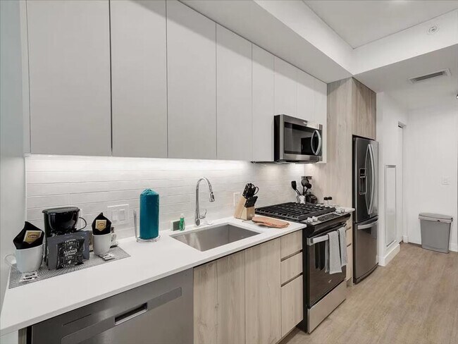 Foto del edificio - 817 N 6th St