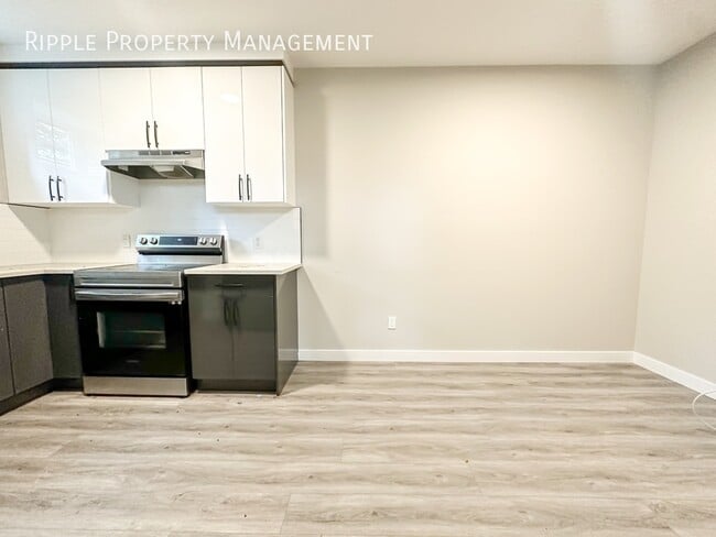 Photo du bâtiment - Modern 1 Beds, 1 Baths Basement/Lower | No...